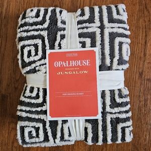 Opalhouse Faux Shearling Blanket Twin
